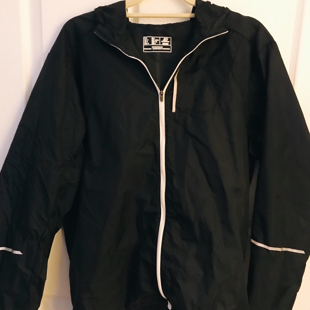 New Balance | Sheer Wind Breaker
